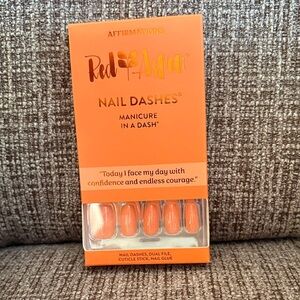 Red Aspen Orange Nail Dashes